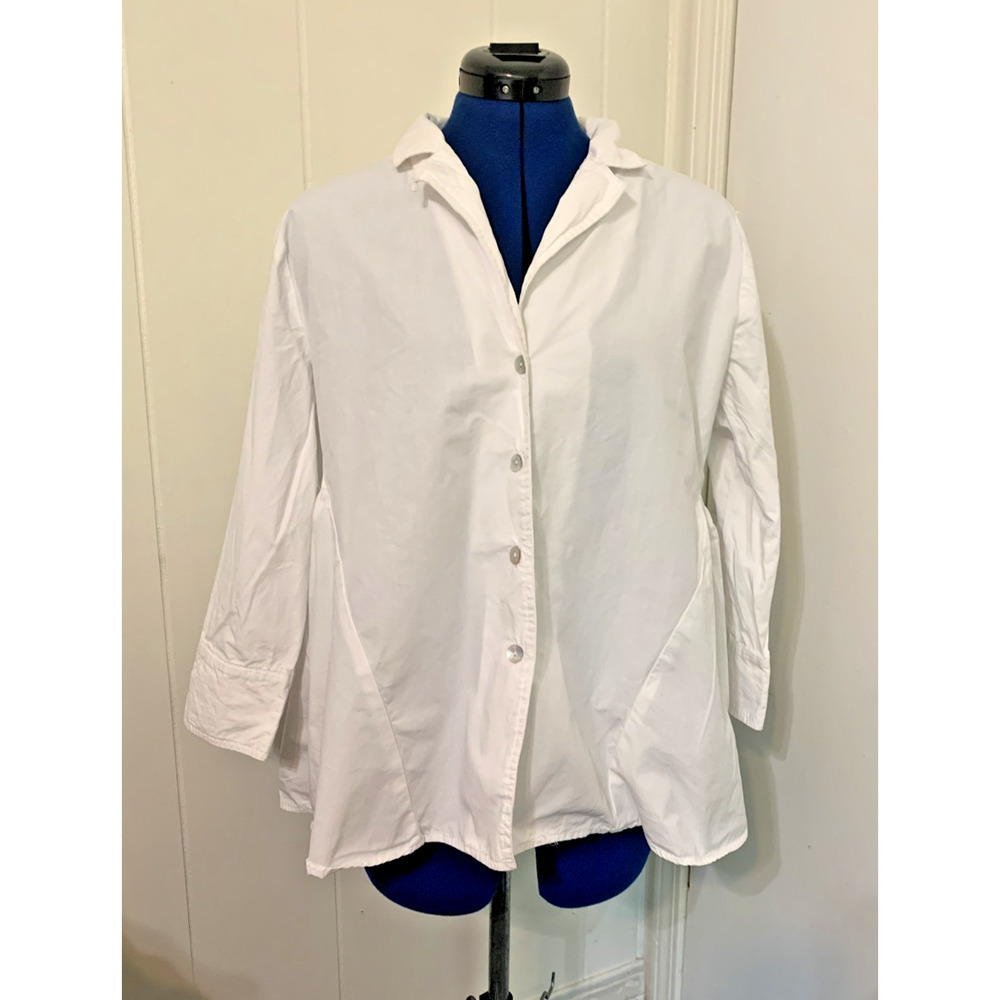 Pomander Place White Button down Shirt Size Large Classic Feminine